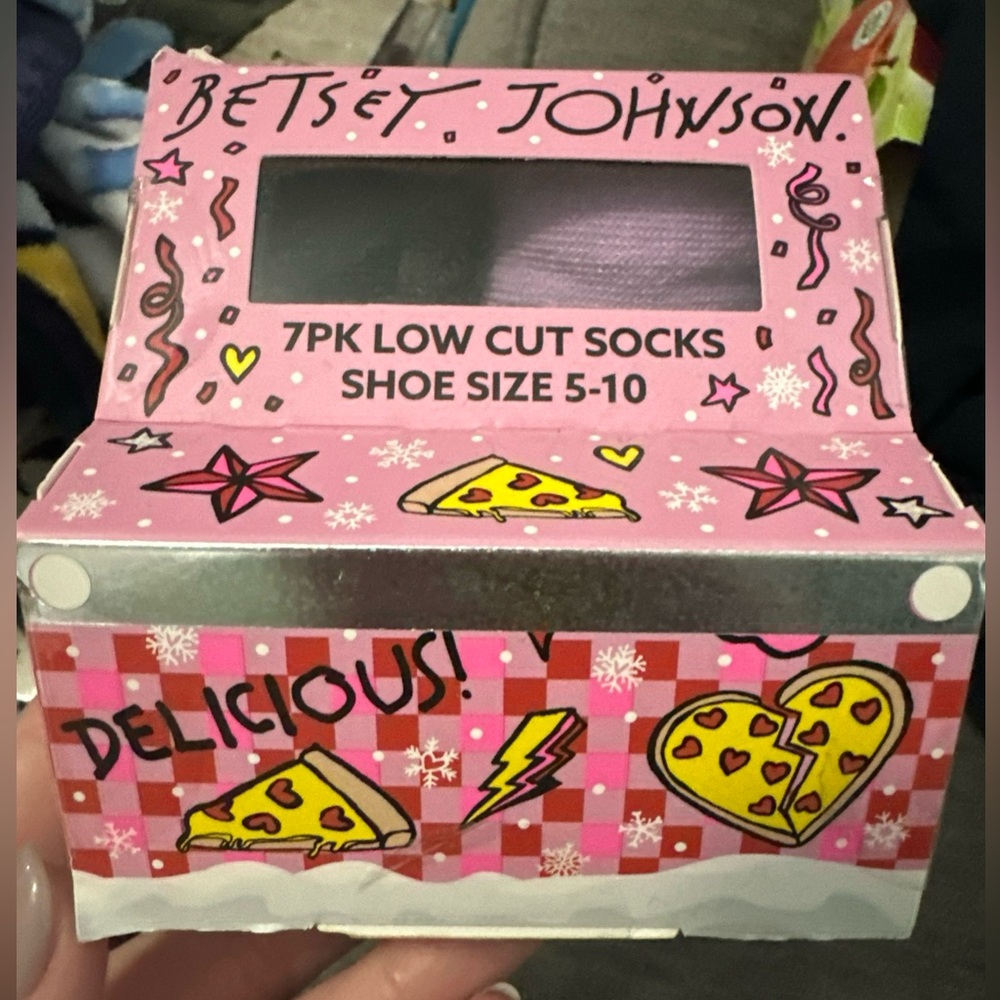 Betsey Johnson Fun Pink Socks 7-Pack